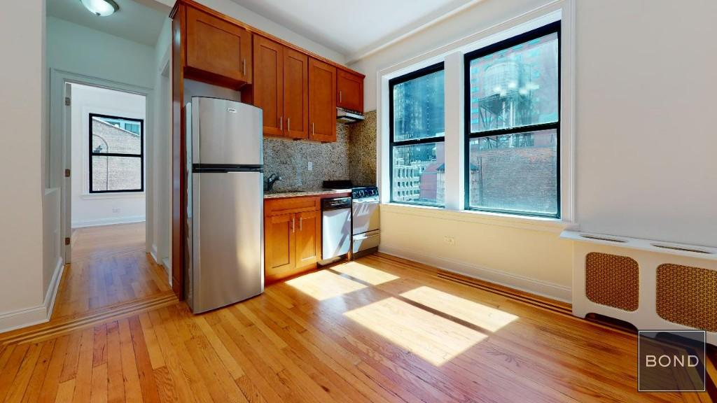 245 W 51st Street 811