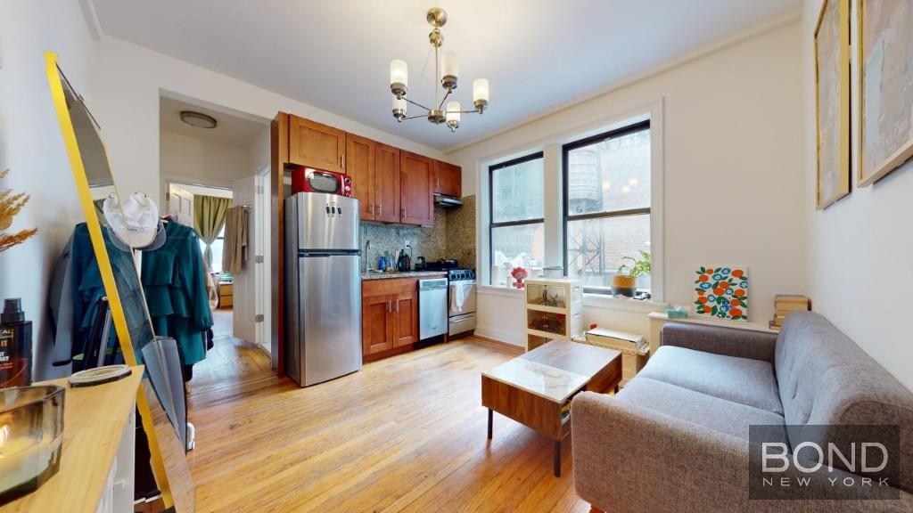 245 W 51st Street 711