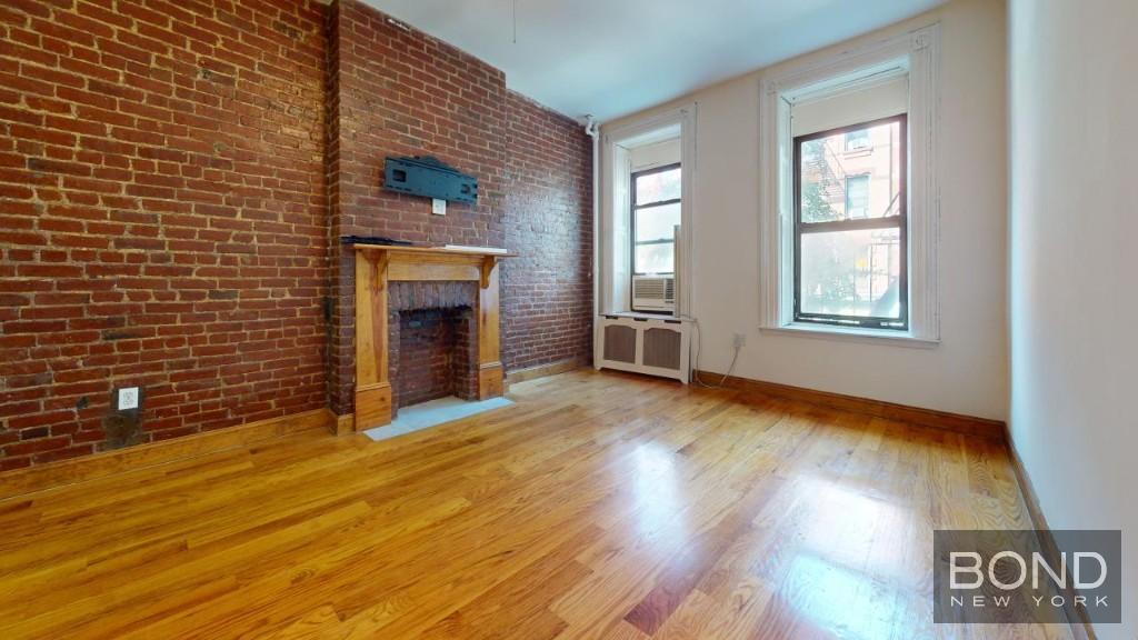 346 W 47th Street 2D