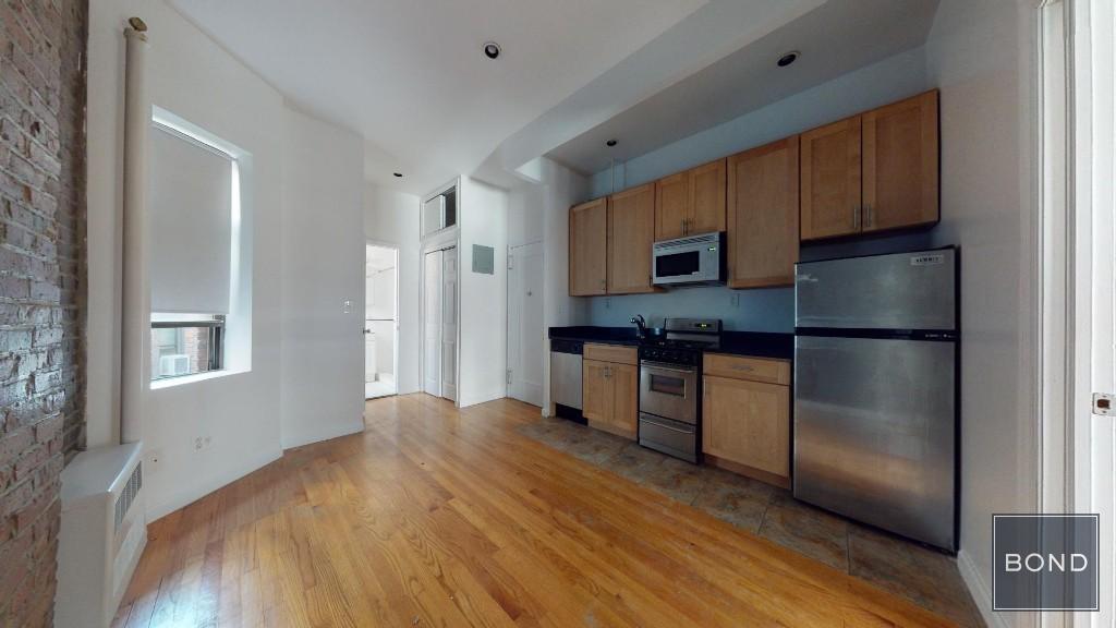 427 E 73rd Street 5D