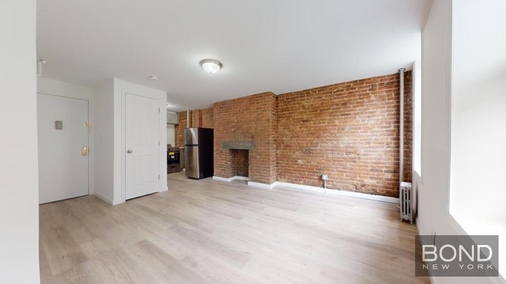 43 E 1st Street G1