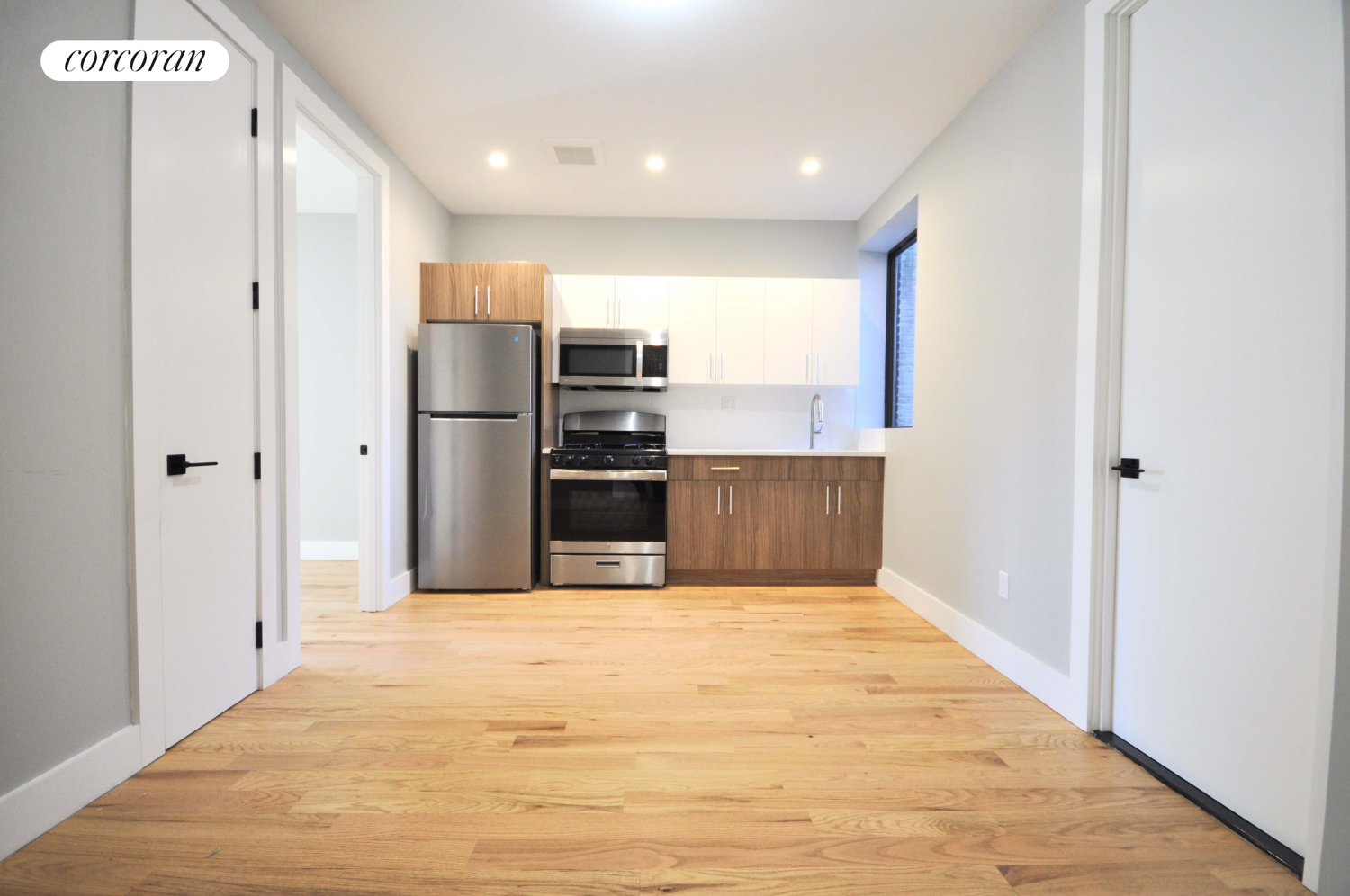 565 ST JOHNS Place 3R