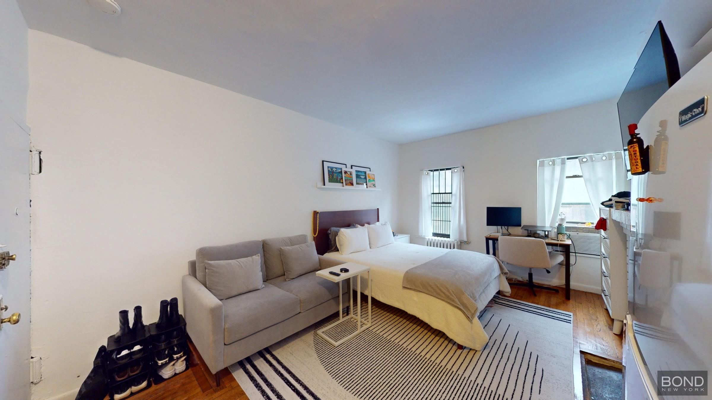 409 W 24th Street 15