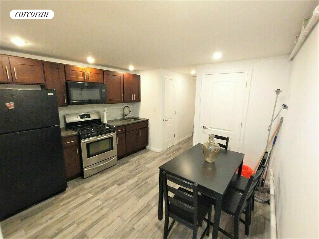 54 E 40TH Street 1