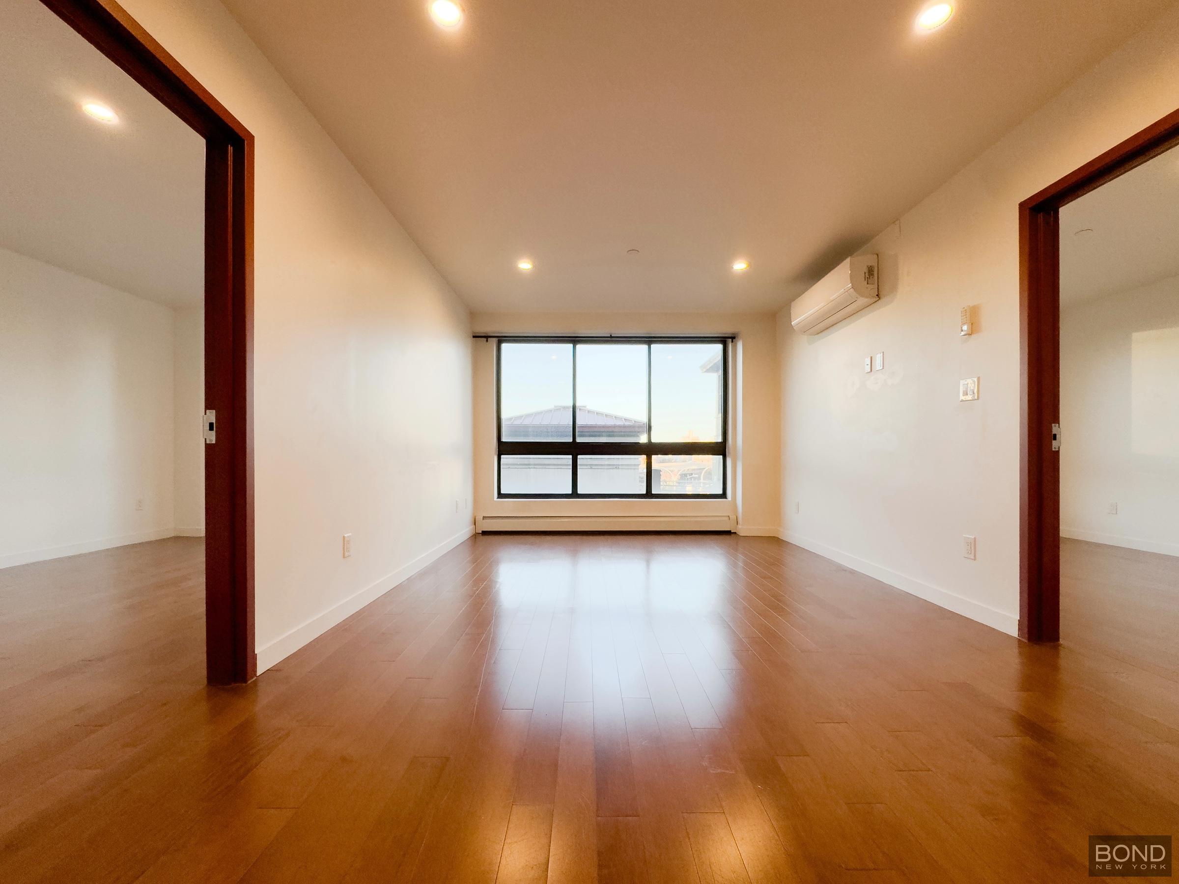 252 Broadway 4B
