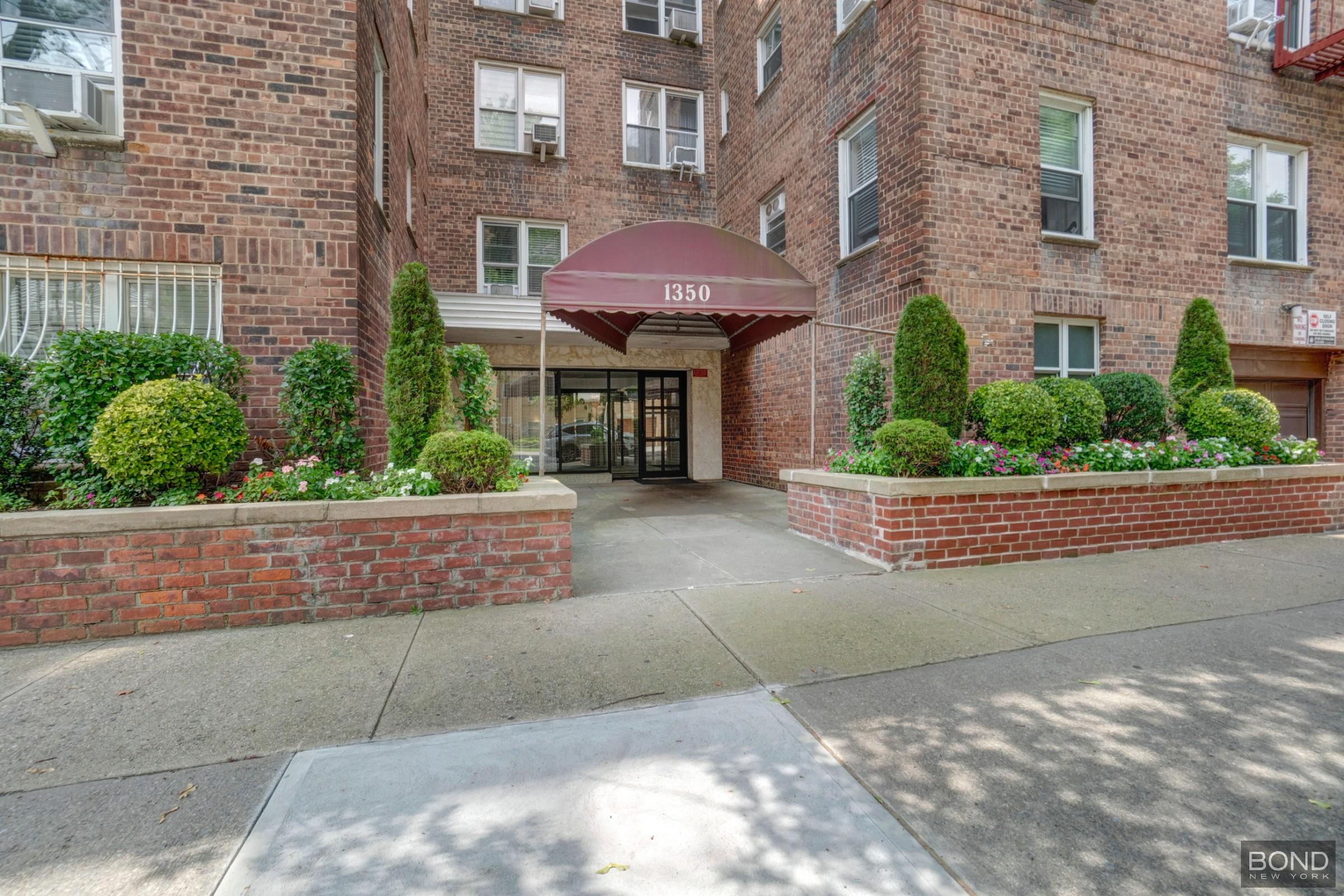 1350 E 5th Street 6L