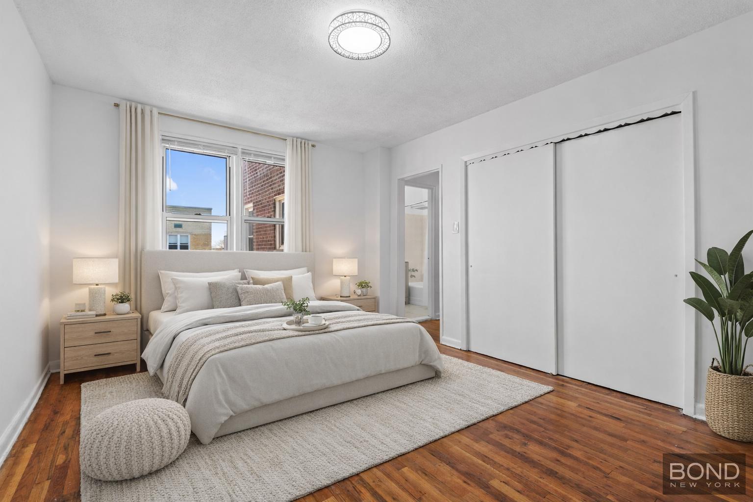 1350 E 5th Street 6L