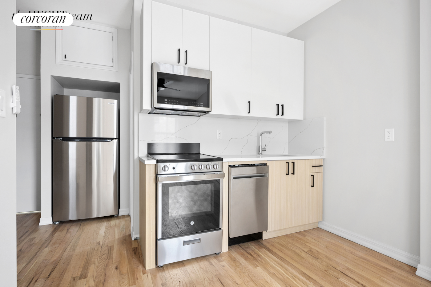 4 PARK Place 3F
