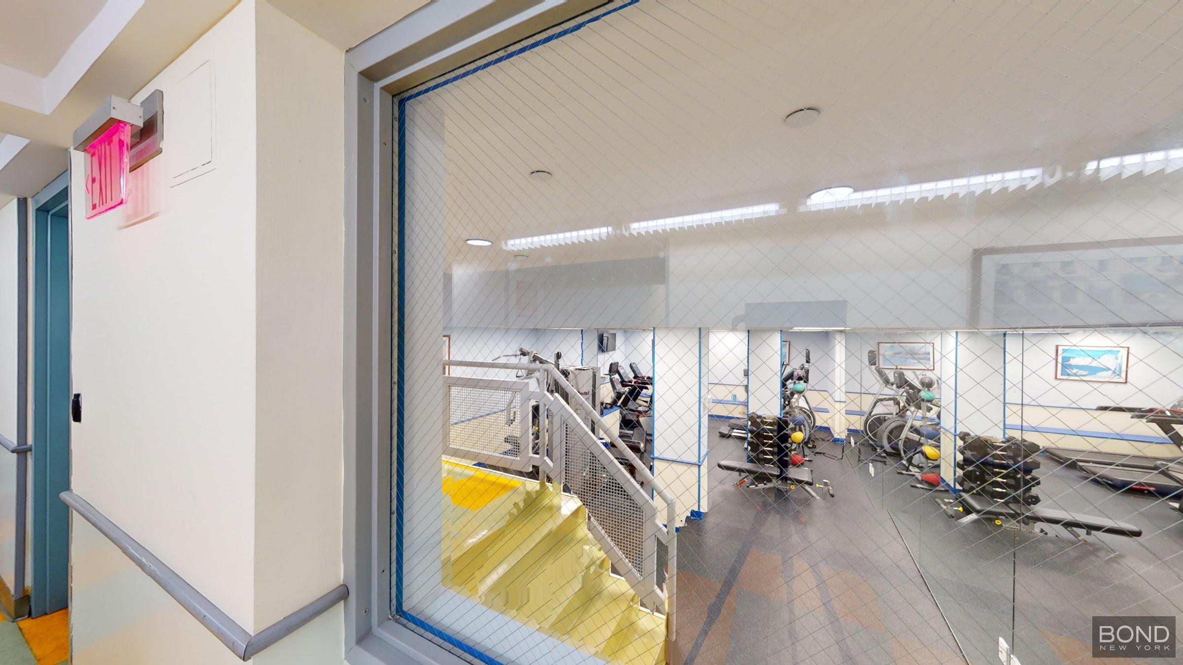 301 E 38th Street 9G