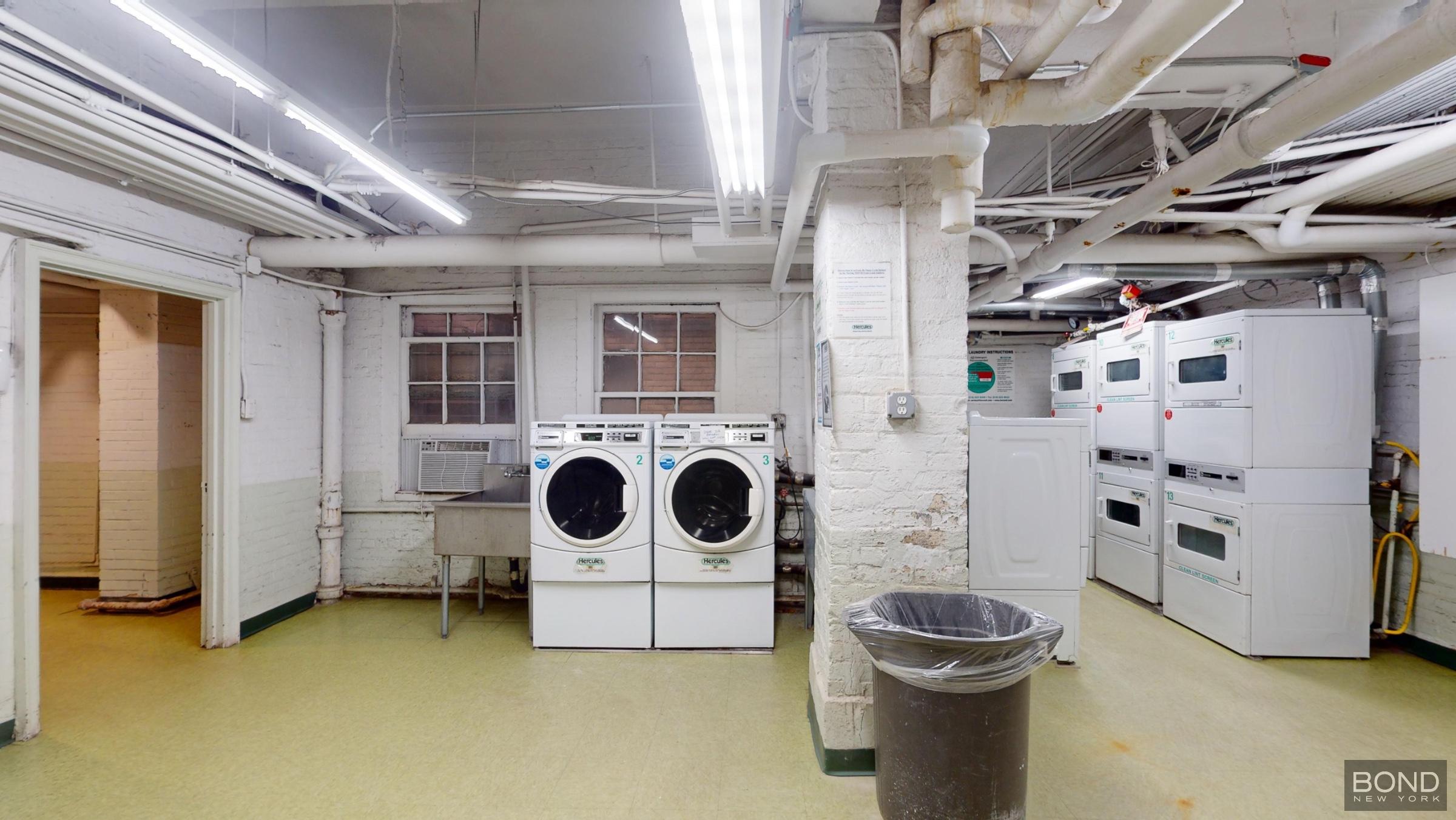 301 E 38th Street 9G