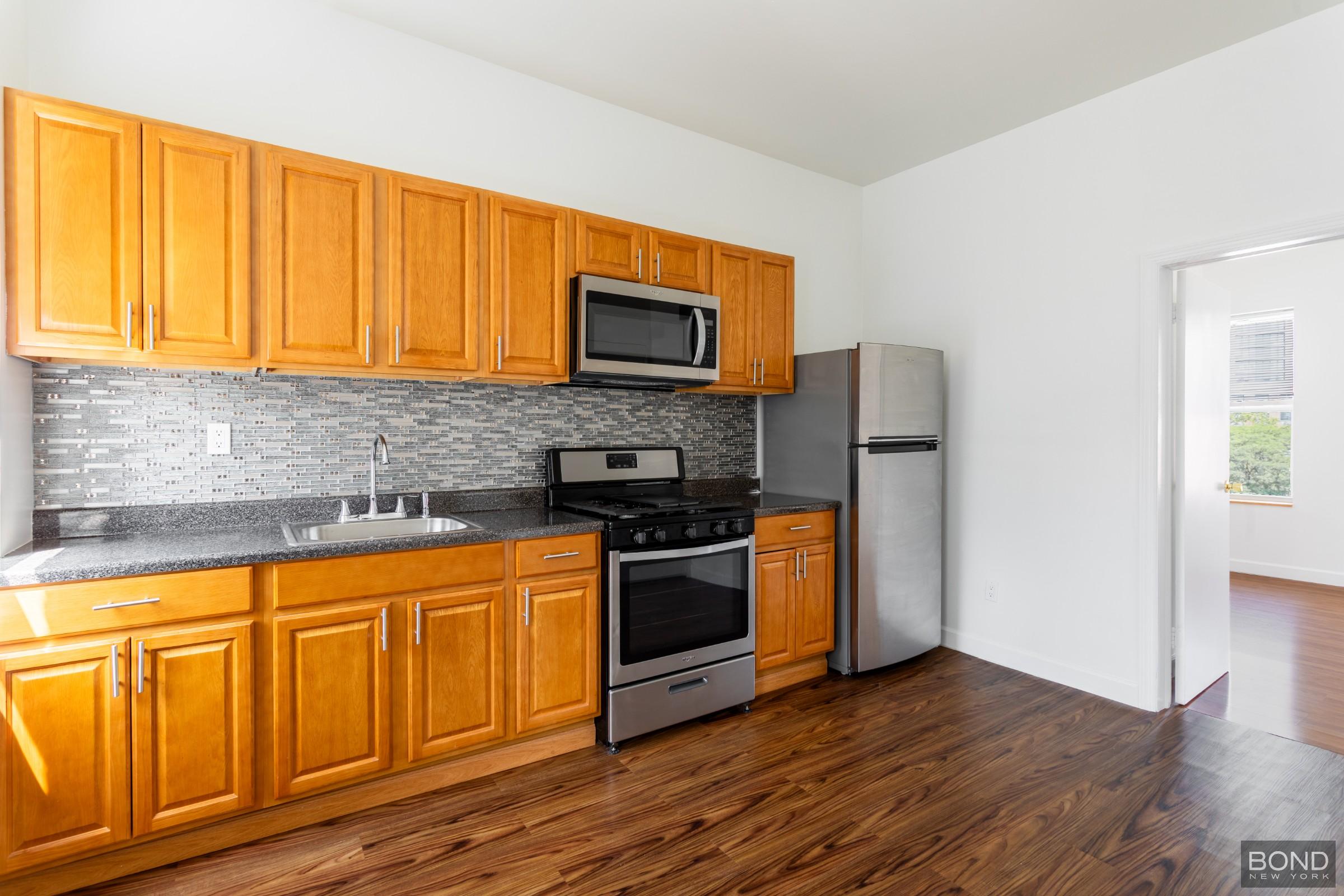 66 Eagle Street 4RR