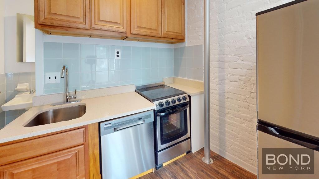 43 E 1st Street 12