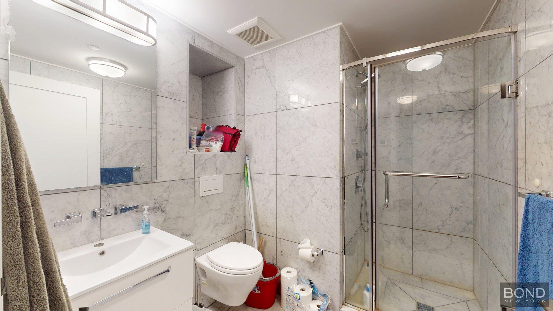 237 E 34th Street 504
