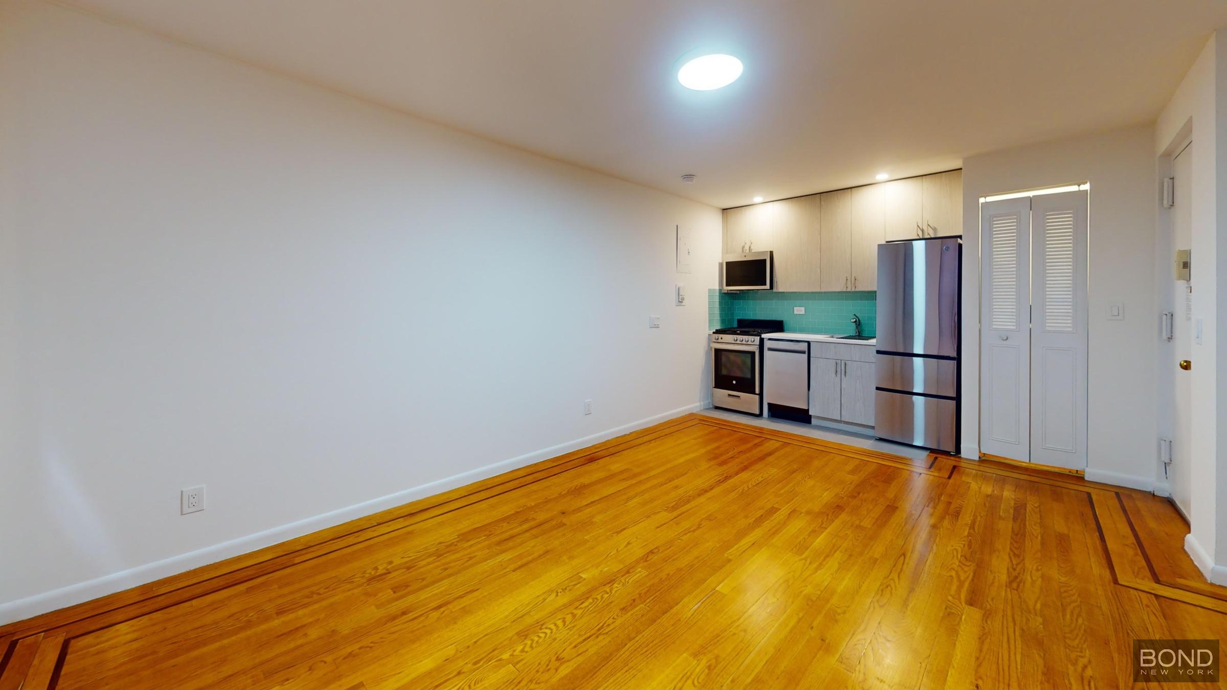 30 Charlton Street 2K