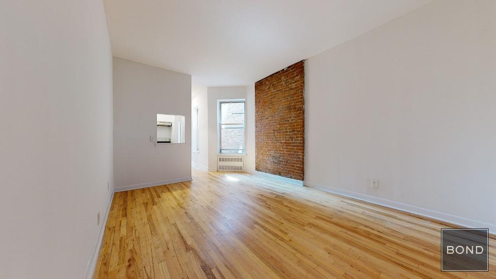 212 E 85th Street 5D