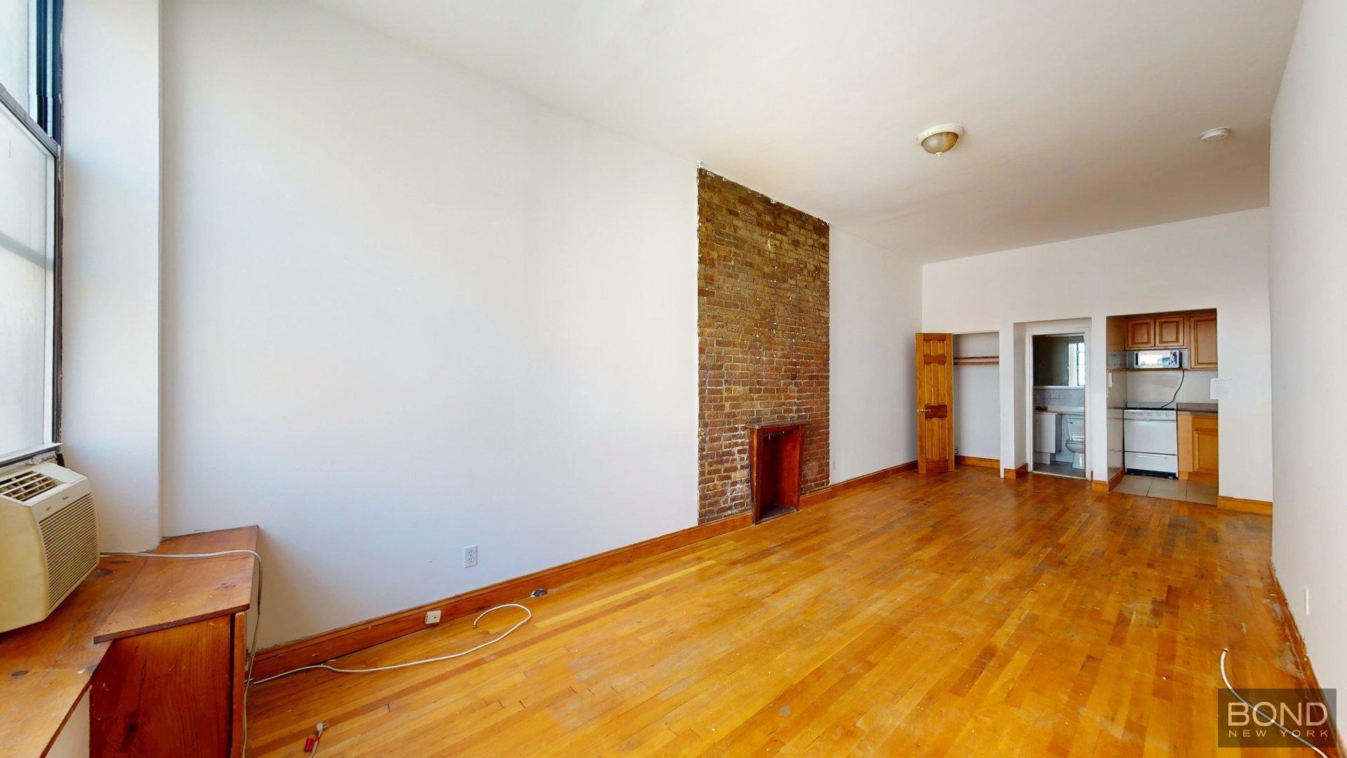 222 W 72nd Street 3A