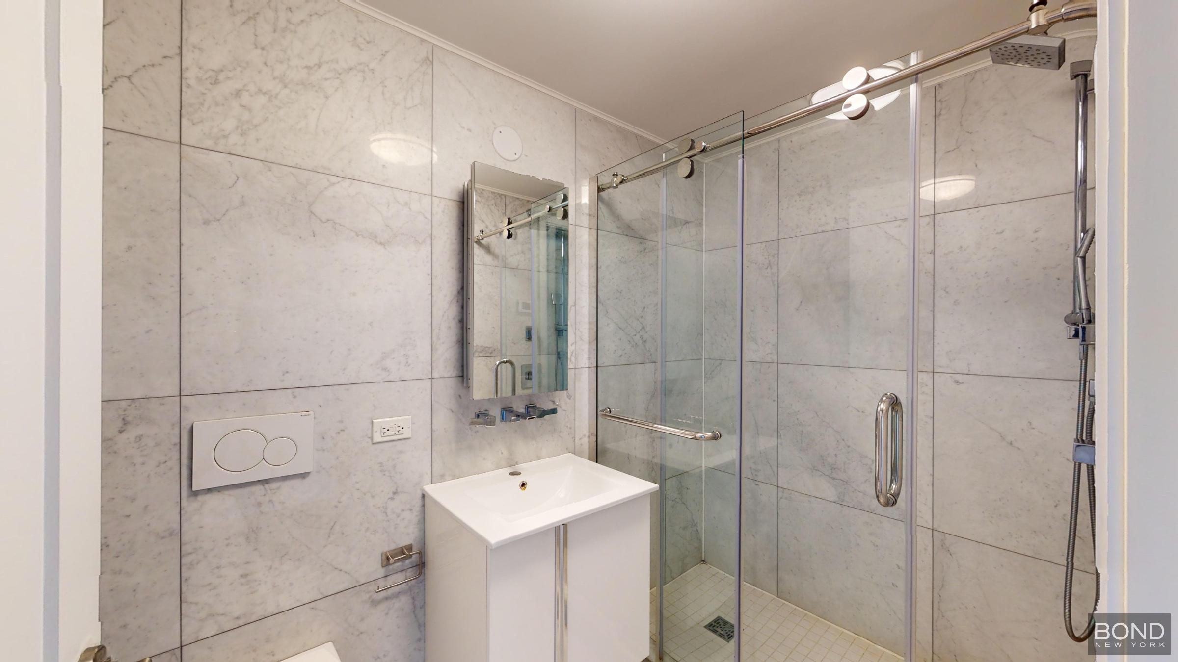237 E 34th Street 706