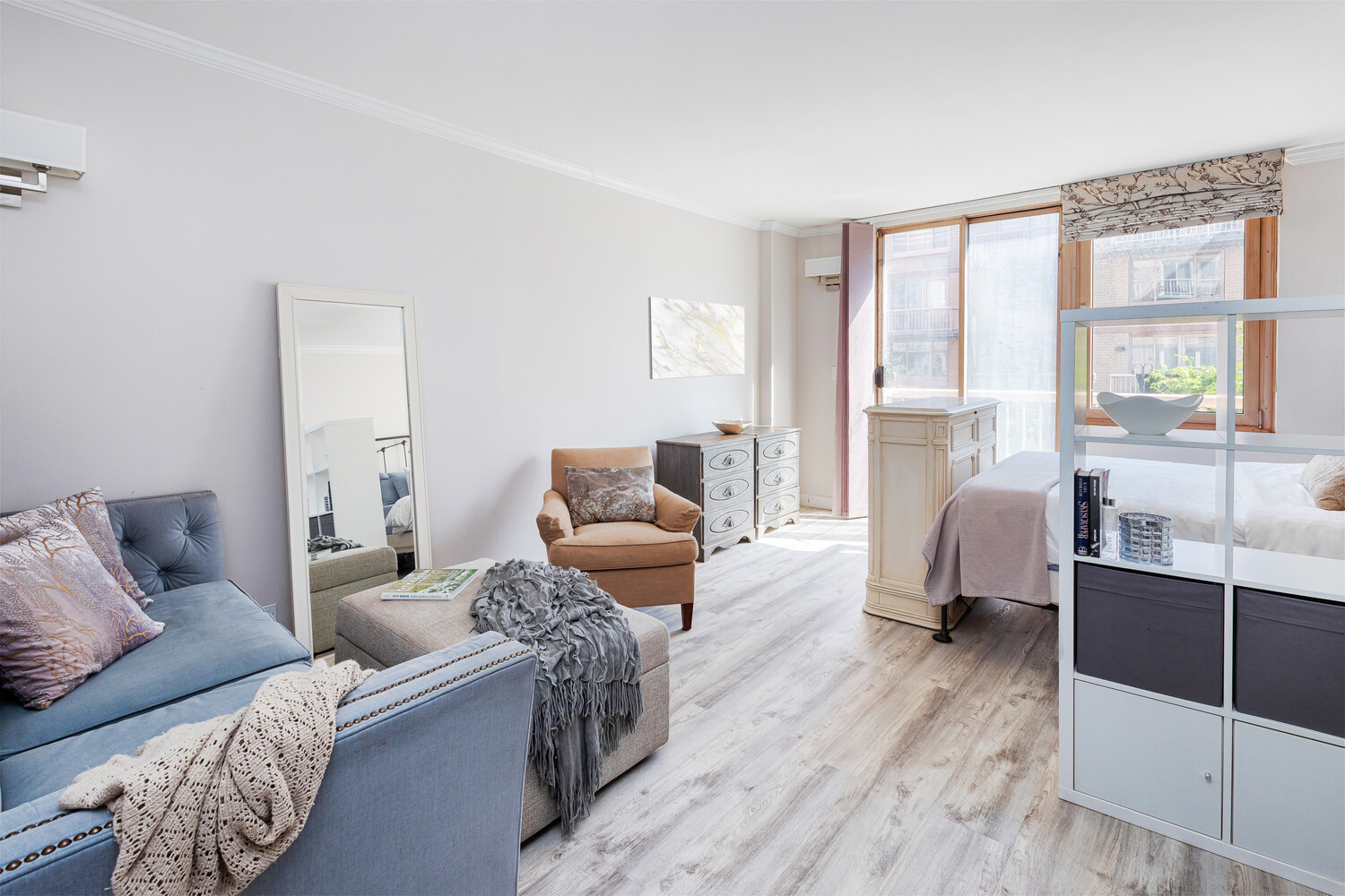 393 W 49TH Street 3PP