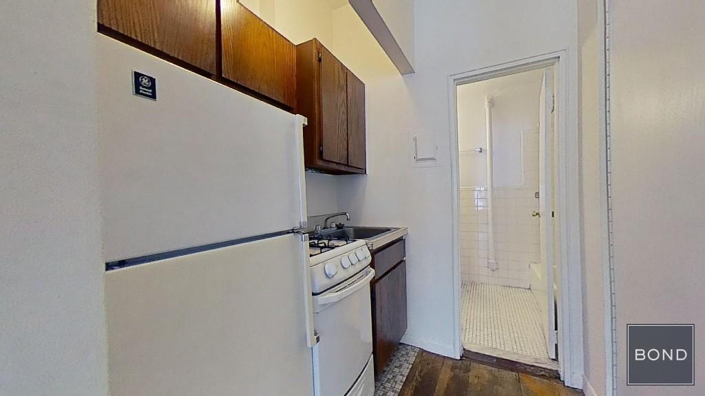 212 E 85th Street 3B