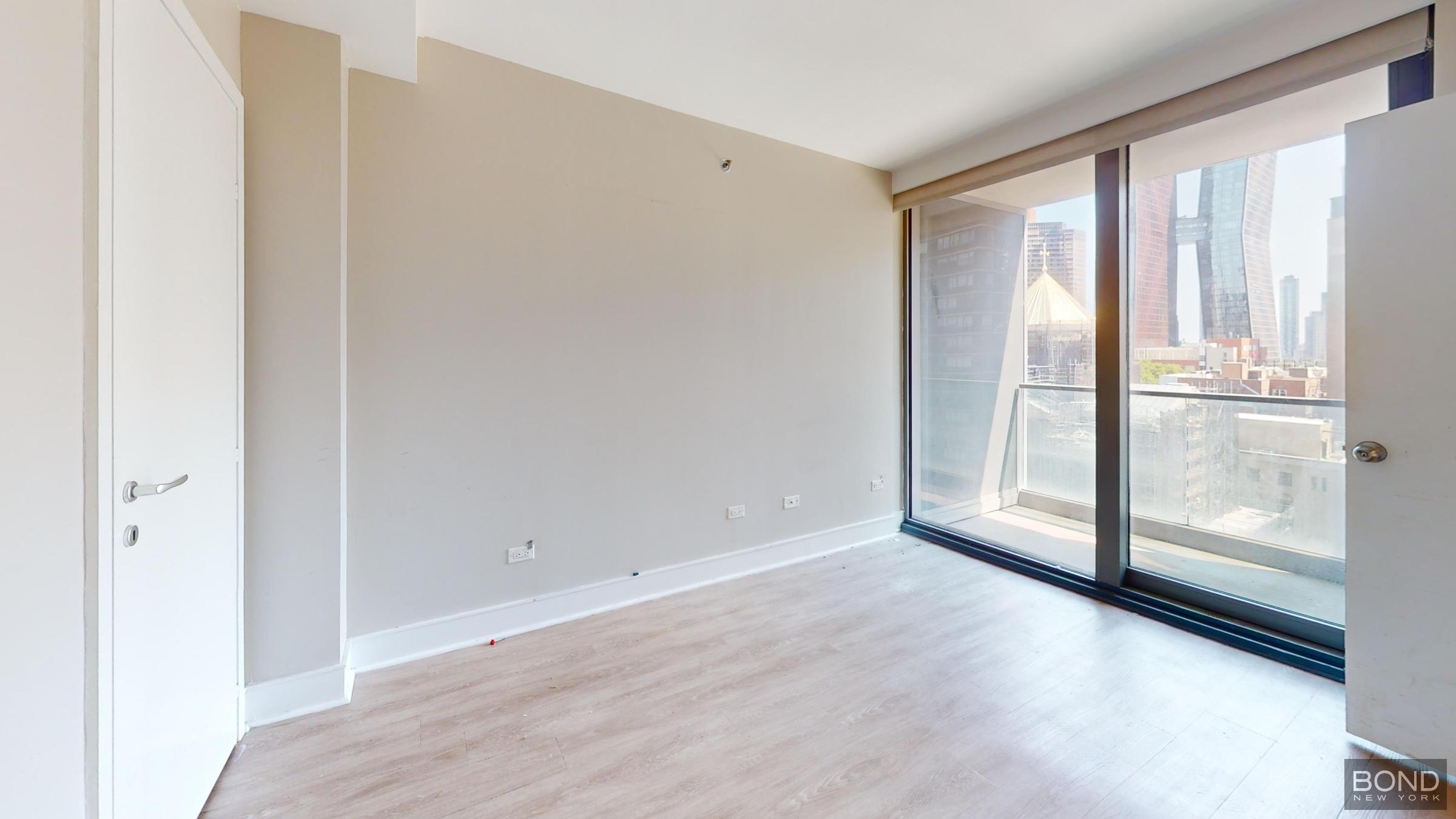 237 E 34th Street 901