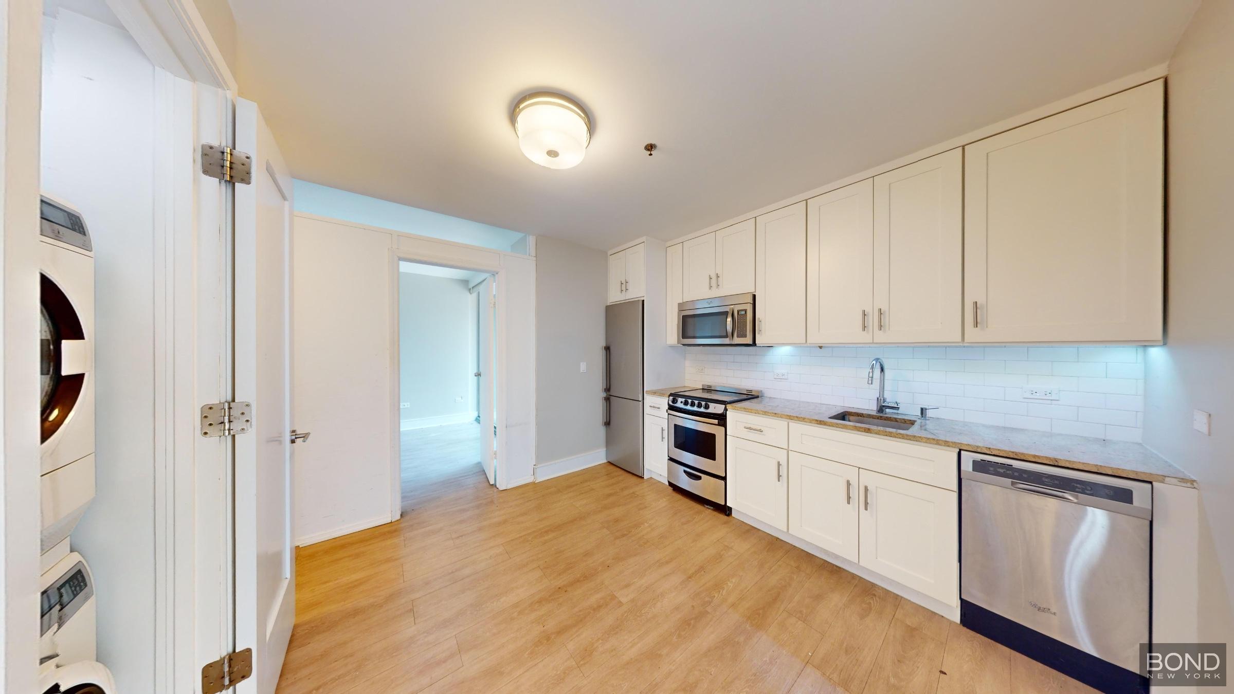 237 E 34th Street 901