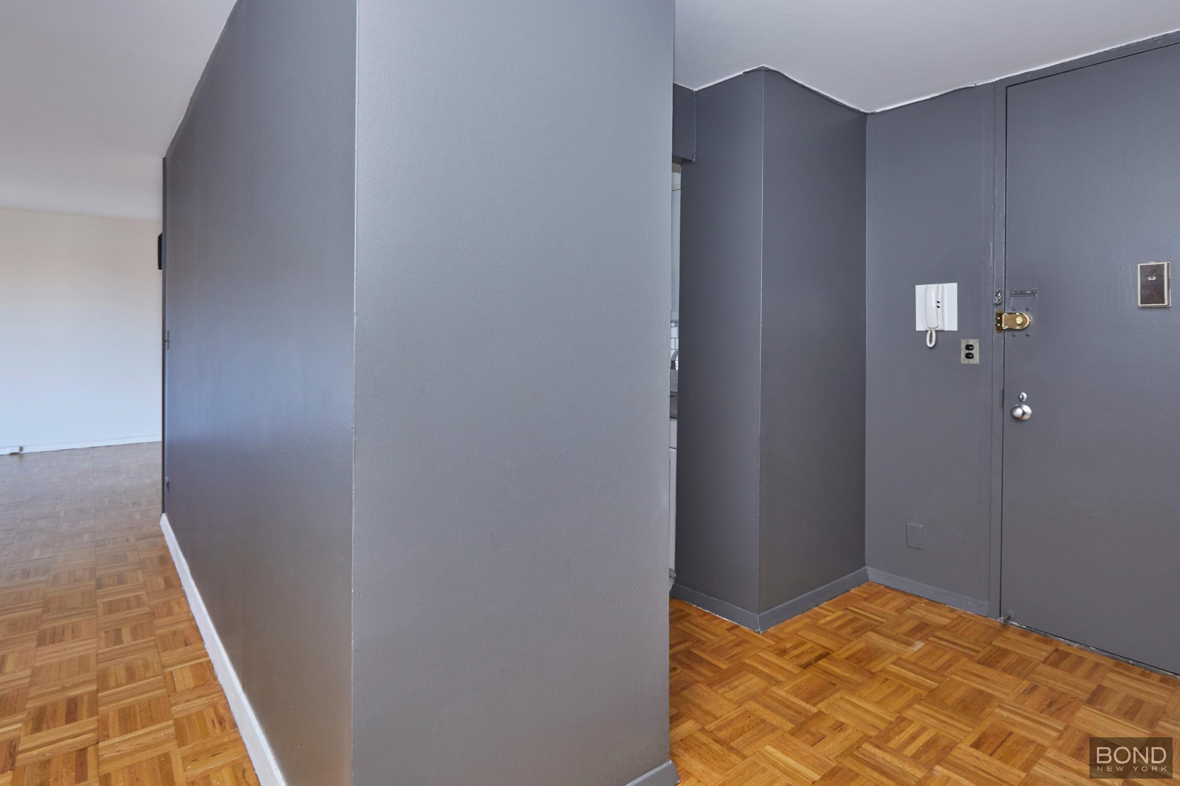 1601 3rd Avenue 9G