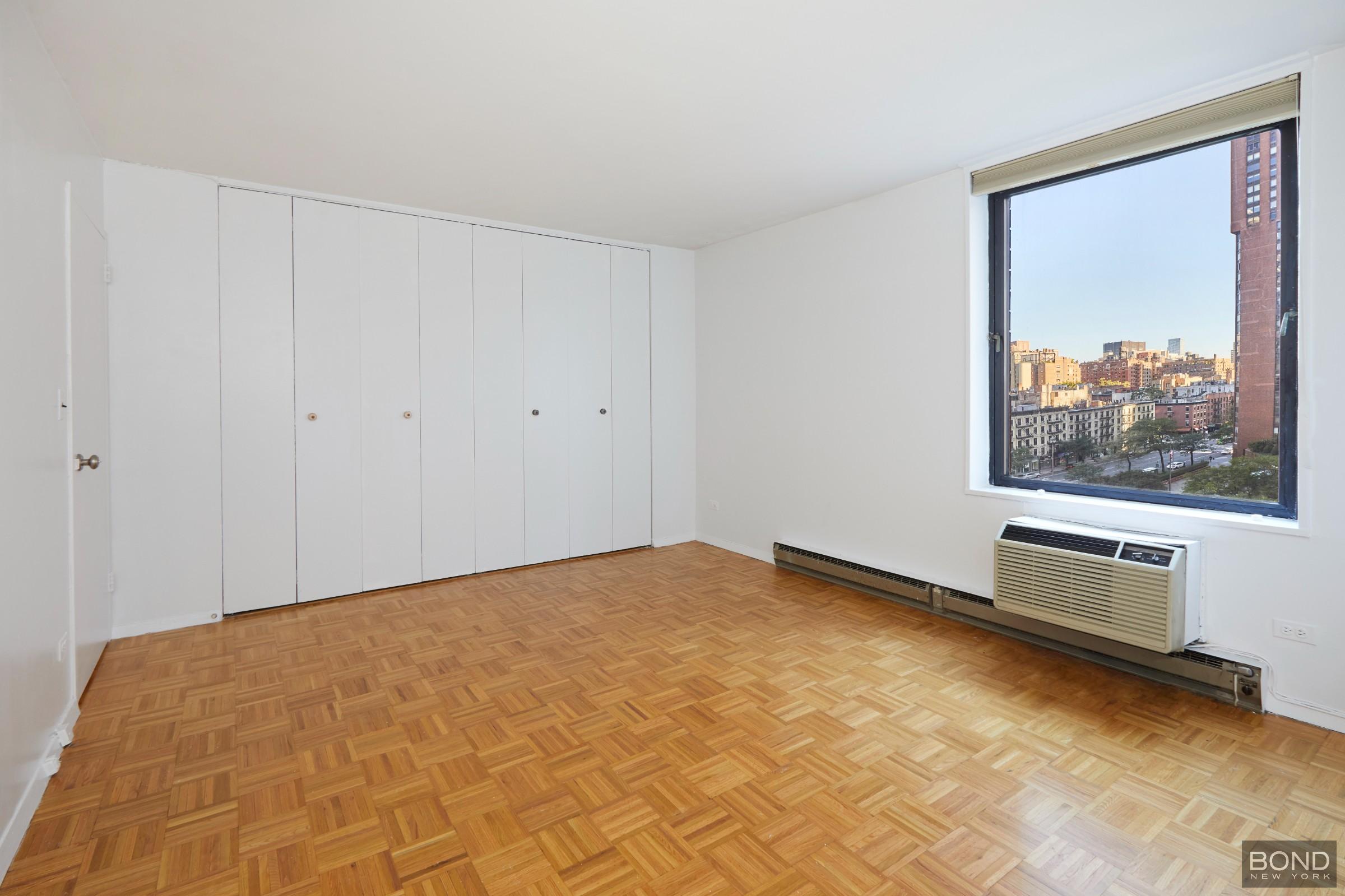 1601 3rd Avenue 9G