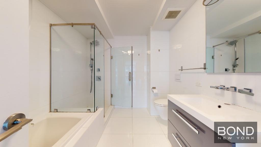 237 E 34th Street 1802