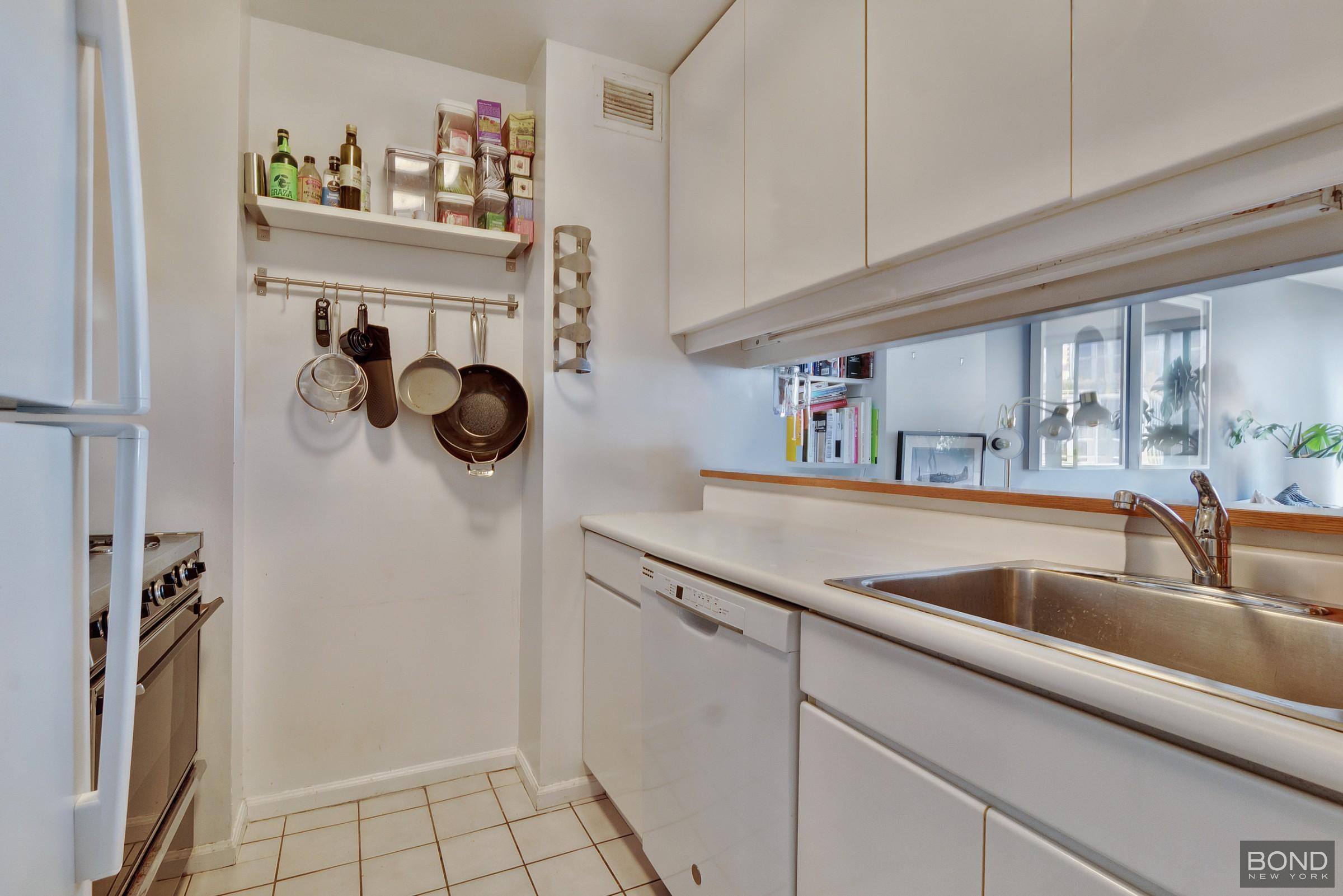 295 Greenwich Street 6D-N