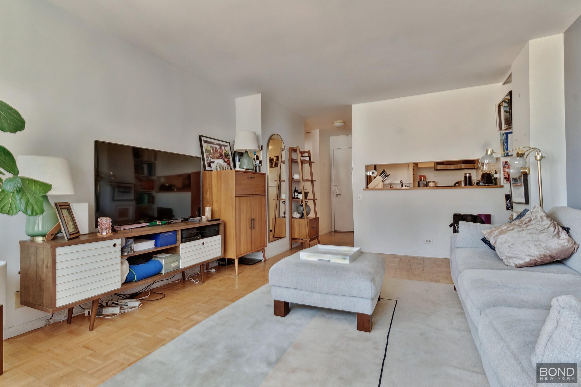 295 Greenwich Street 6D-N