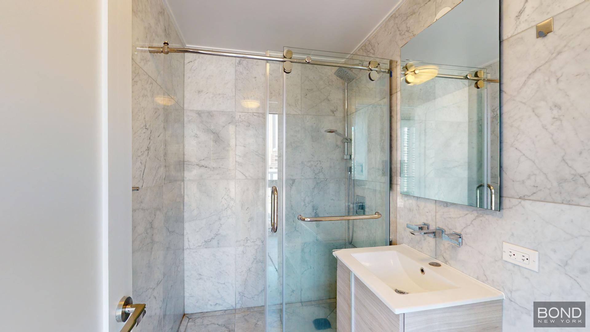 237 E 34th Street 1704