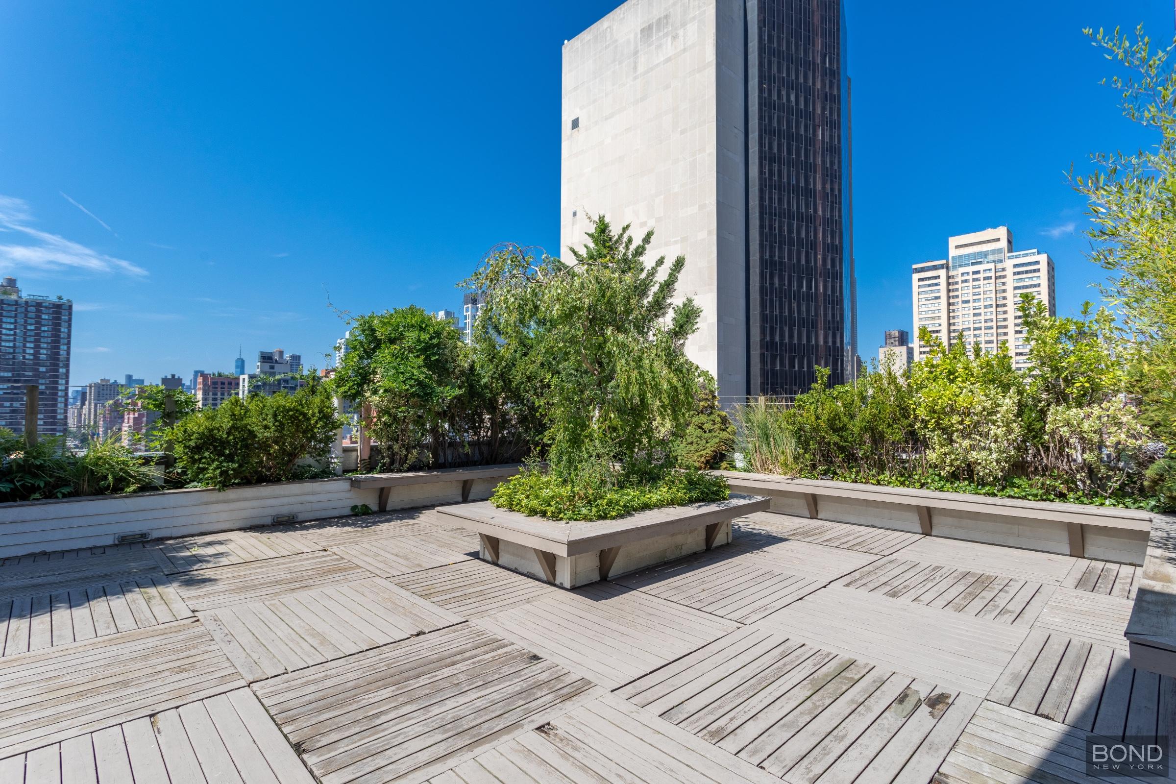 301 E 38th Street 10H