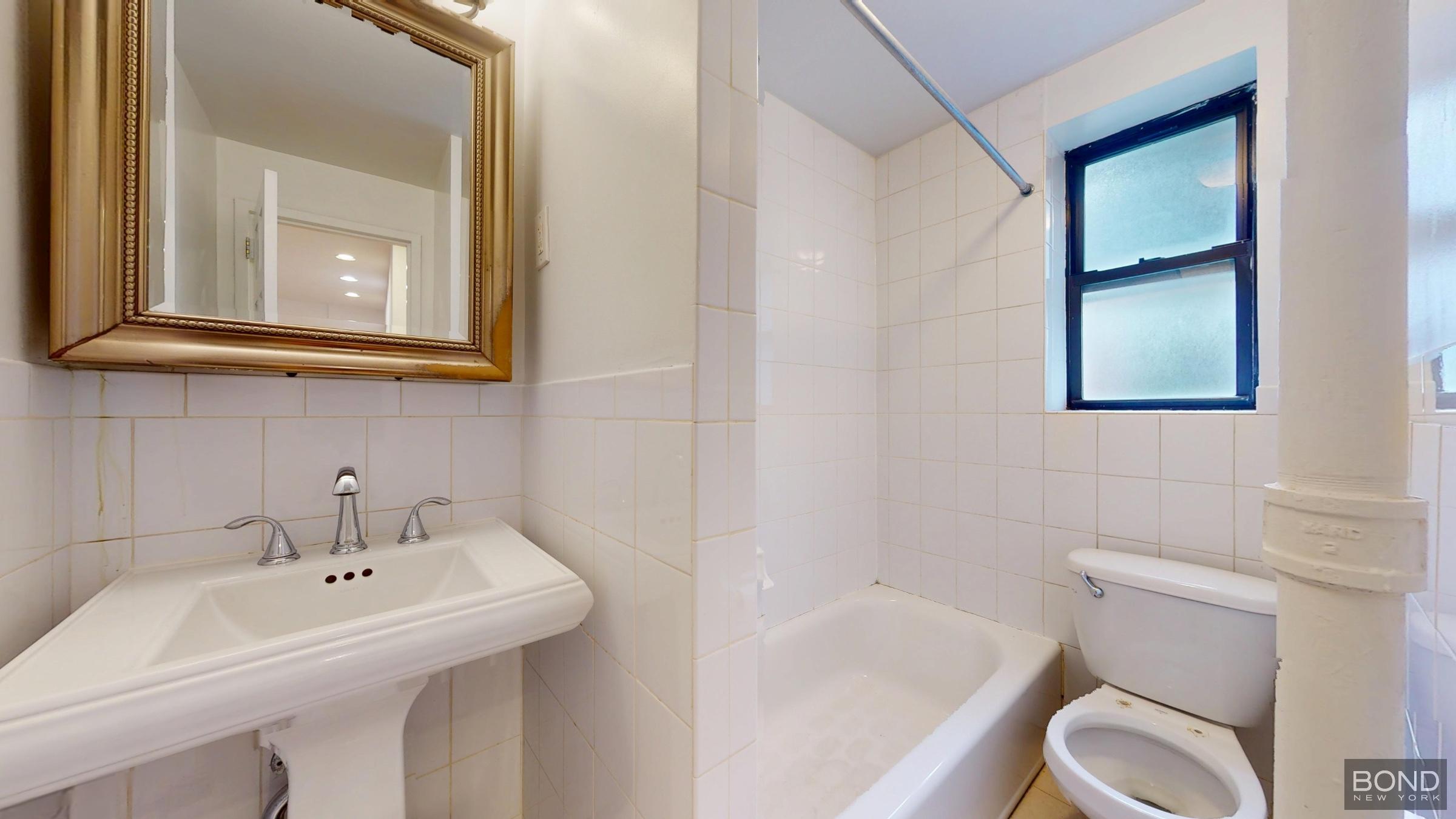 30 Charlton Street 3B