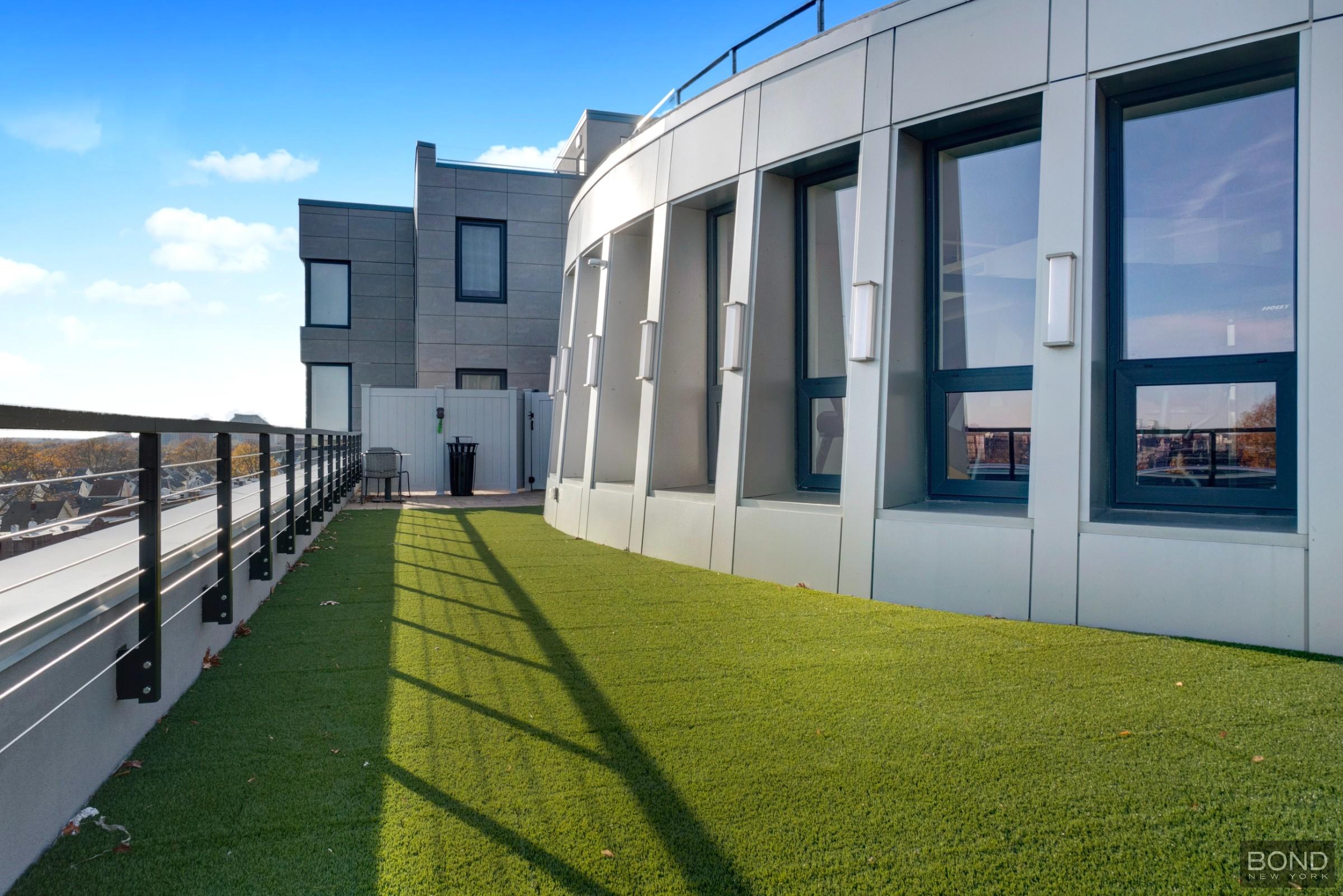 188-11 Hillside Avenue 705