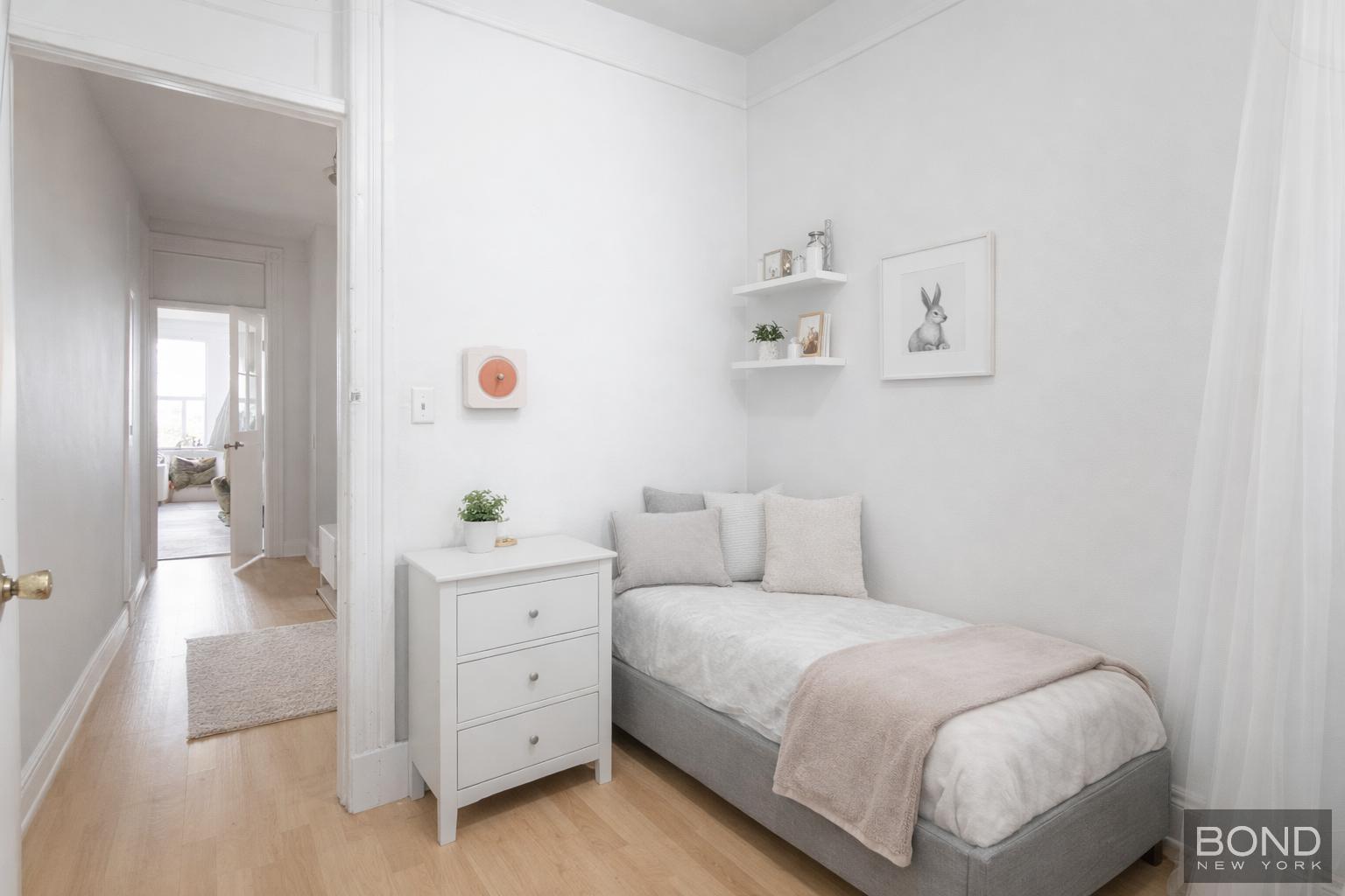 18-22 Bleecker Street 5FAM