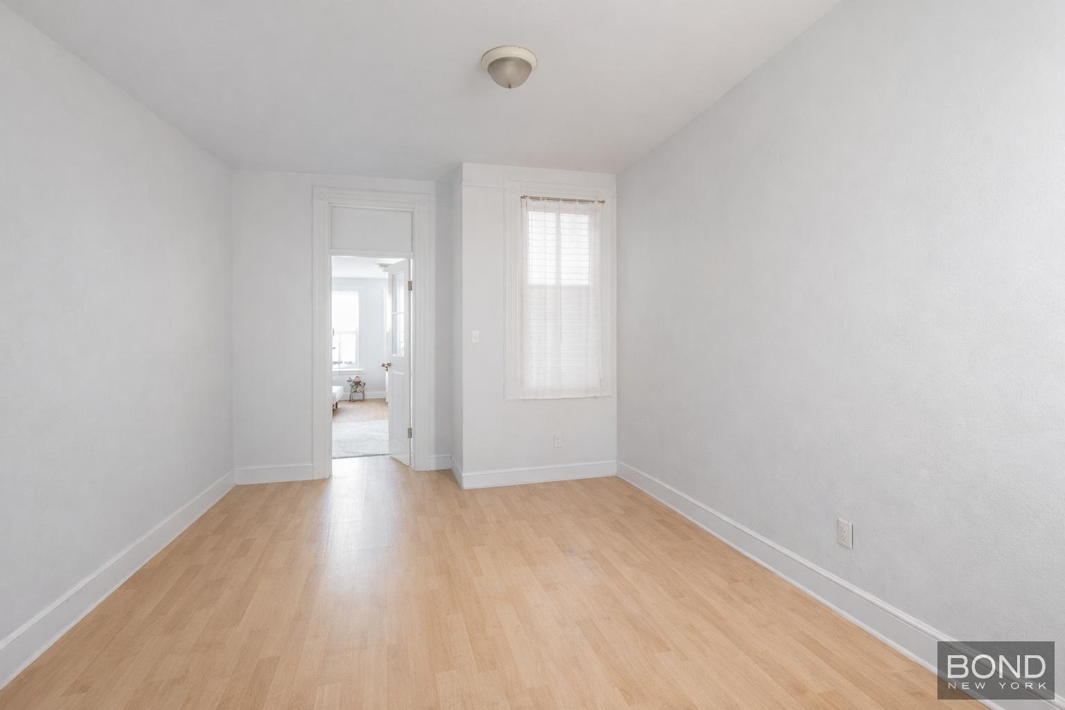 18-22 Bleecker Street 5FAM