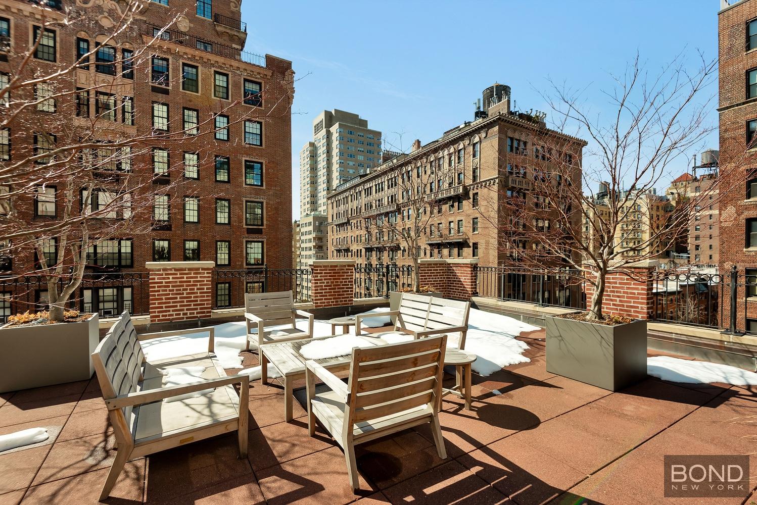 23 E 10th Street 3H