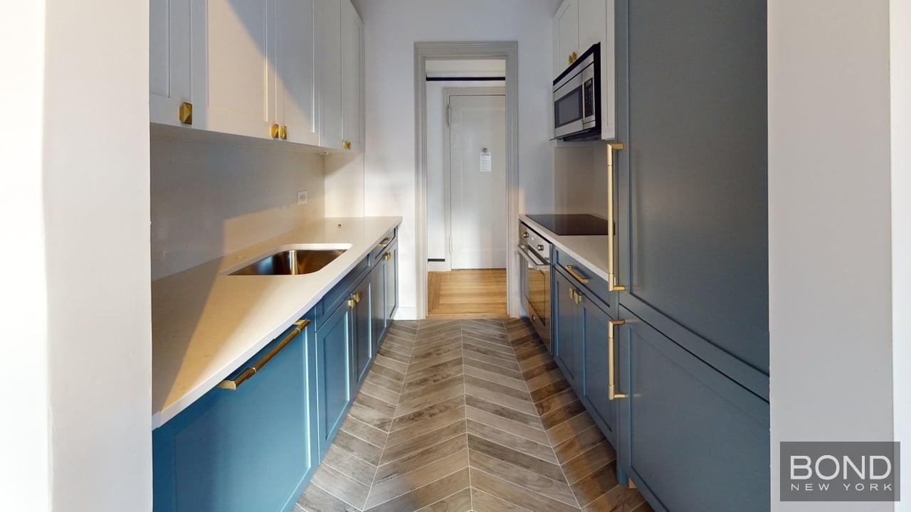 1 Christopher Street 6A