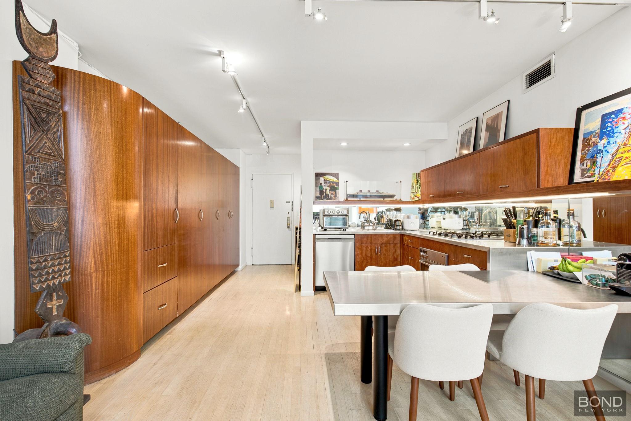32 E 76th Street 502-602