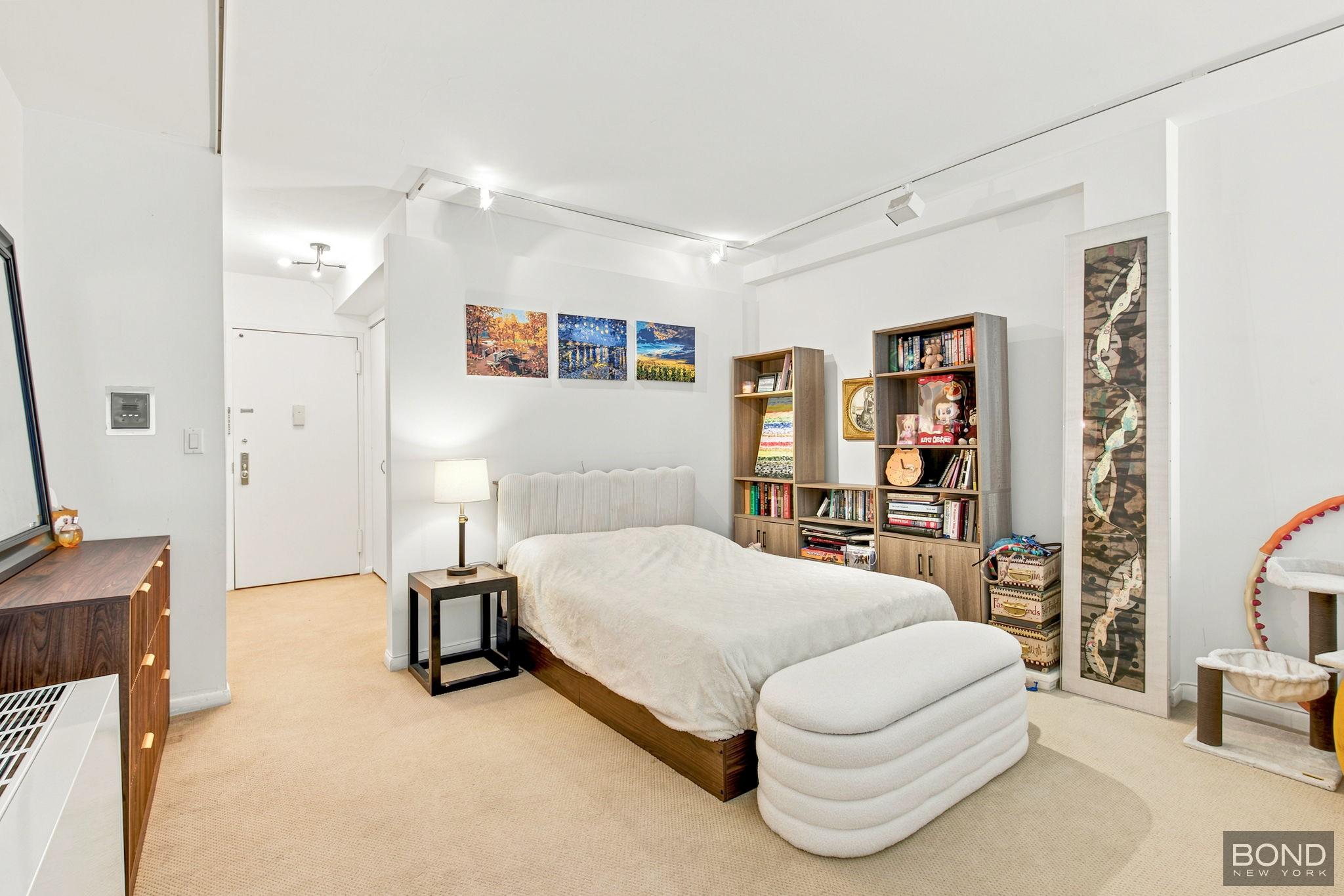32 E 76th Street 502-602