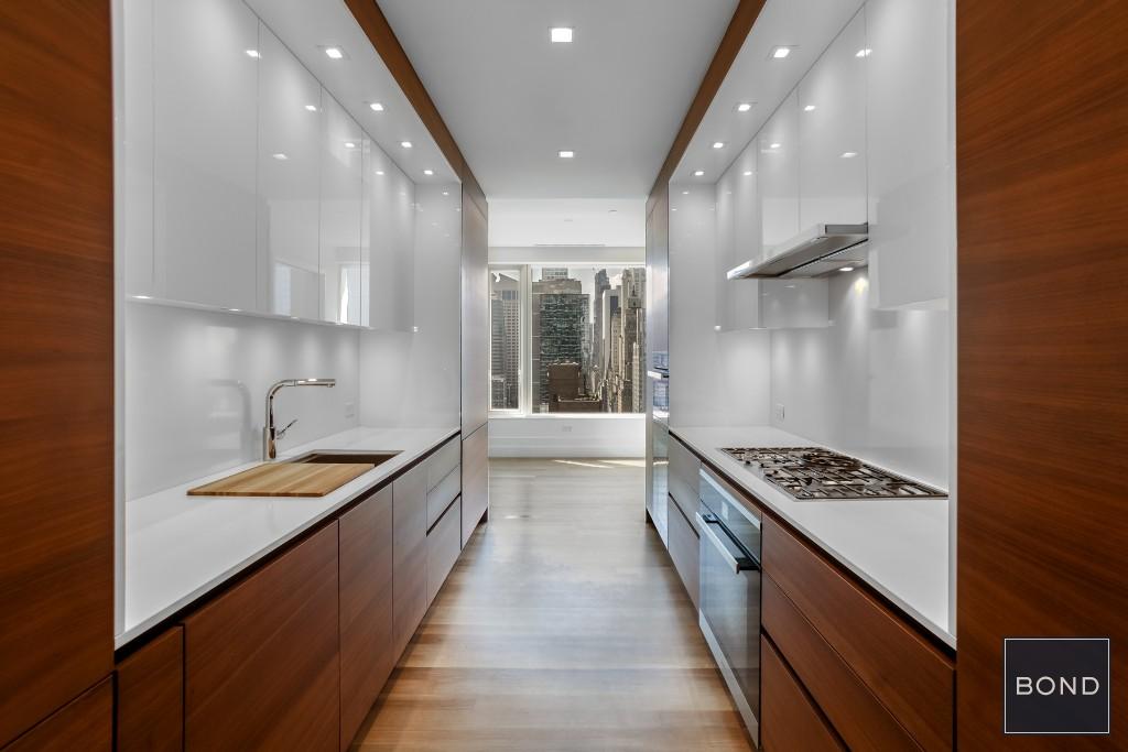 252 E 57th Street 37A