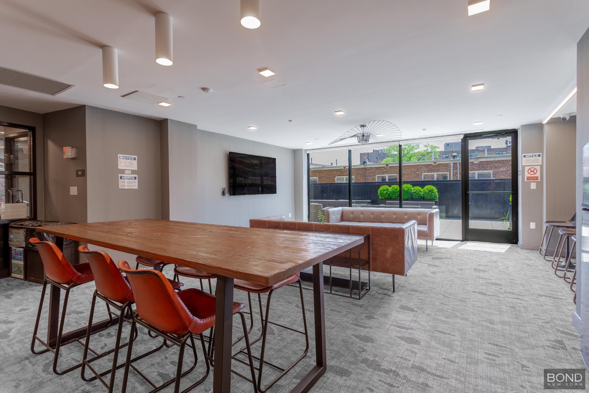 144-74 Northern Boulevard 8E