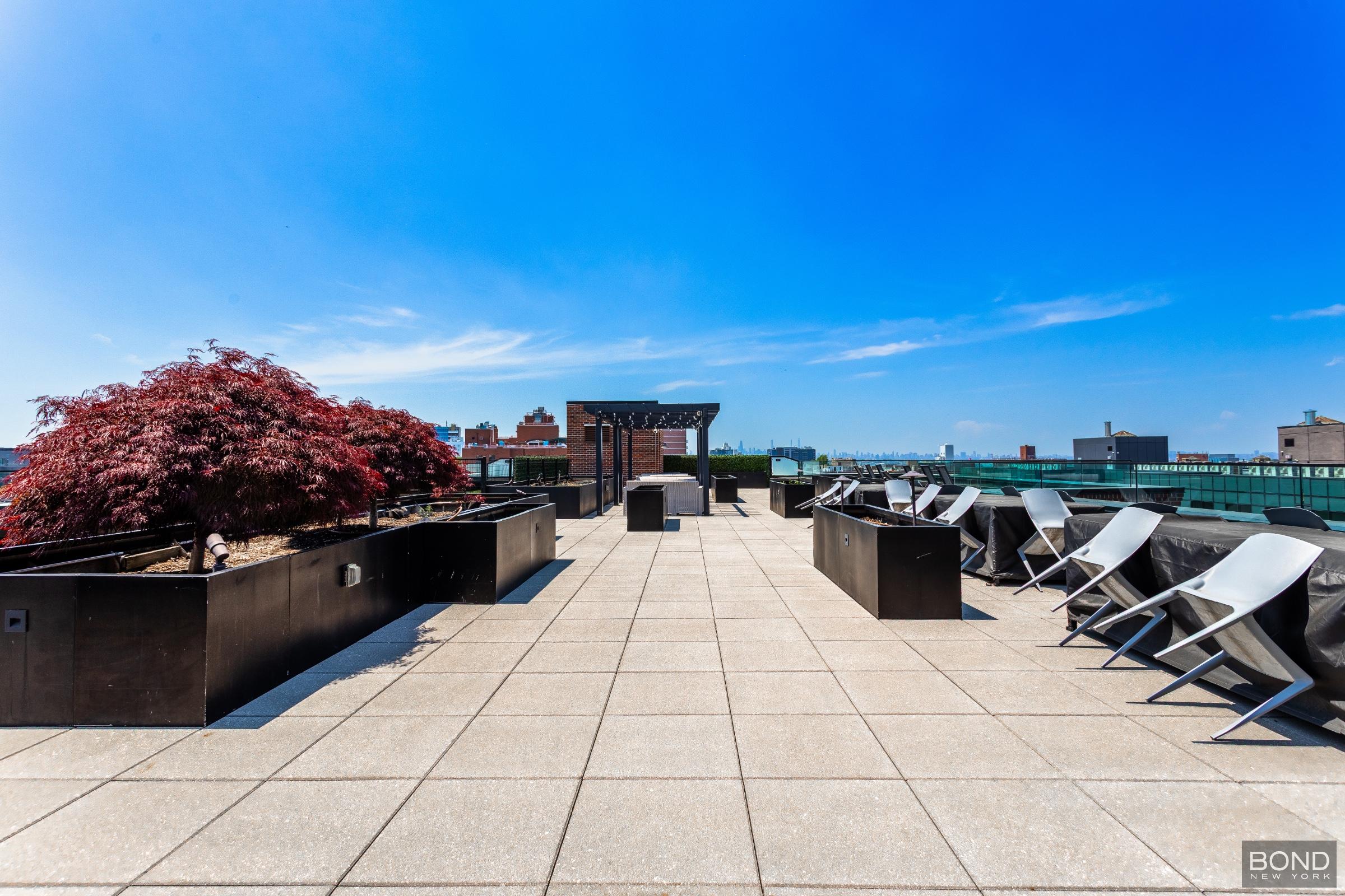 144-74 Northern Boulevard 8E