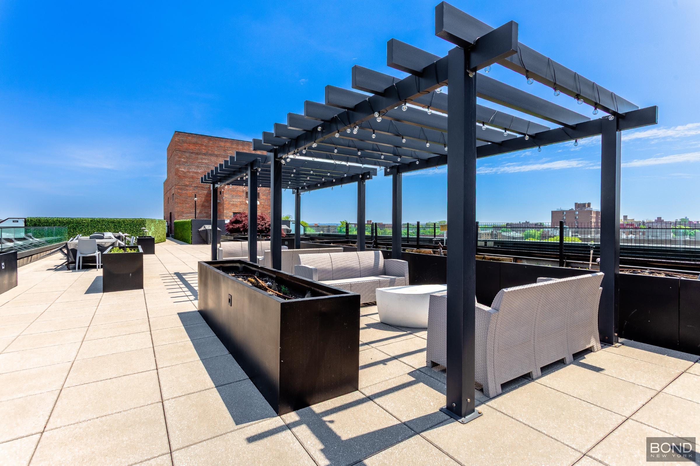 144-74 Northern Boulevard 8E