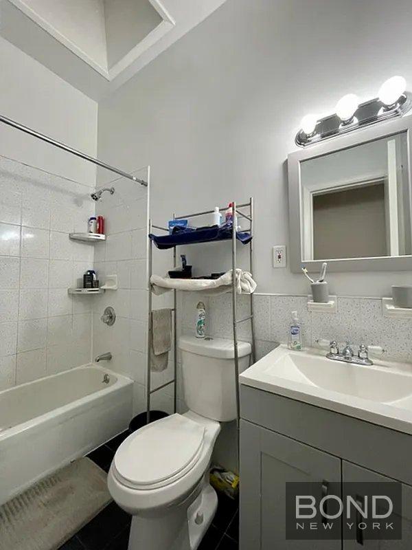 32-11 38th Avenue TWNH