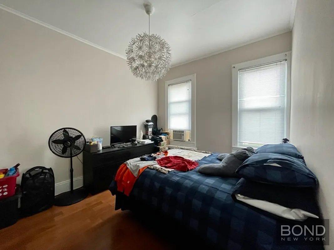 32-11 38th Avenue TWNH
