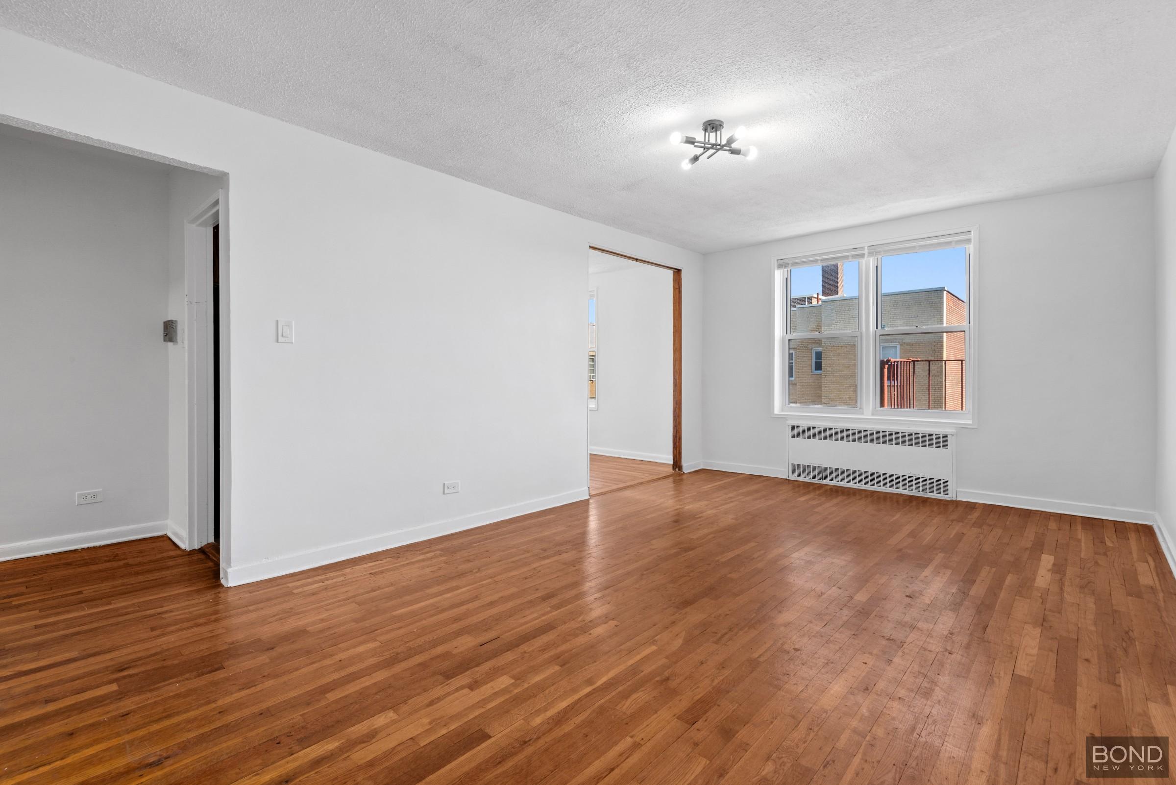 1350 E 5th Street 6L