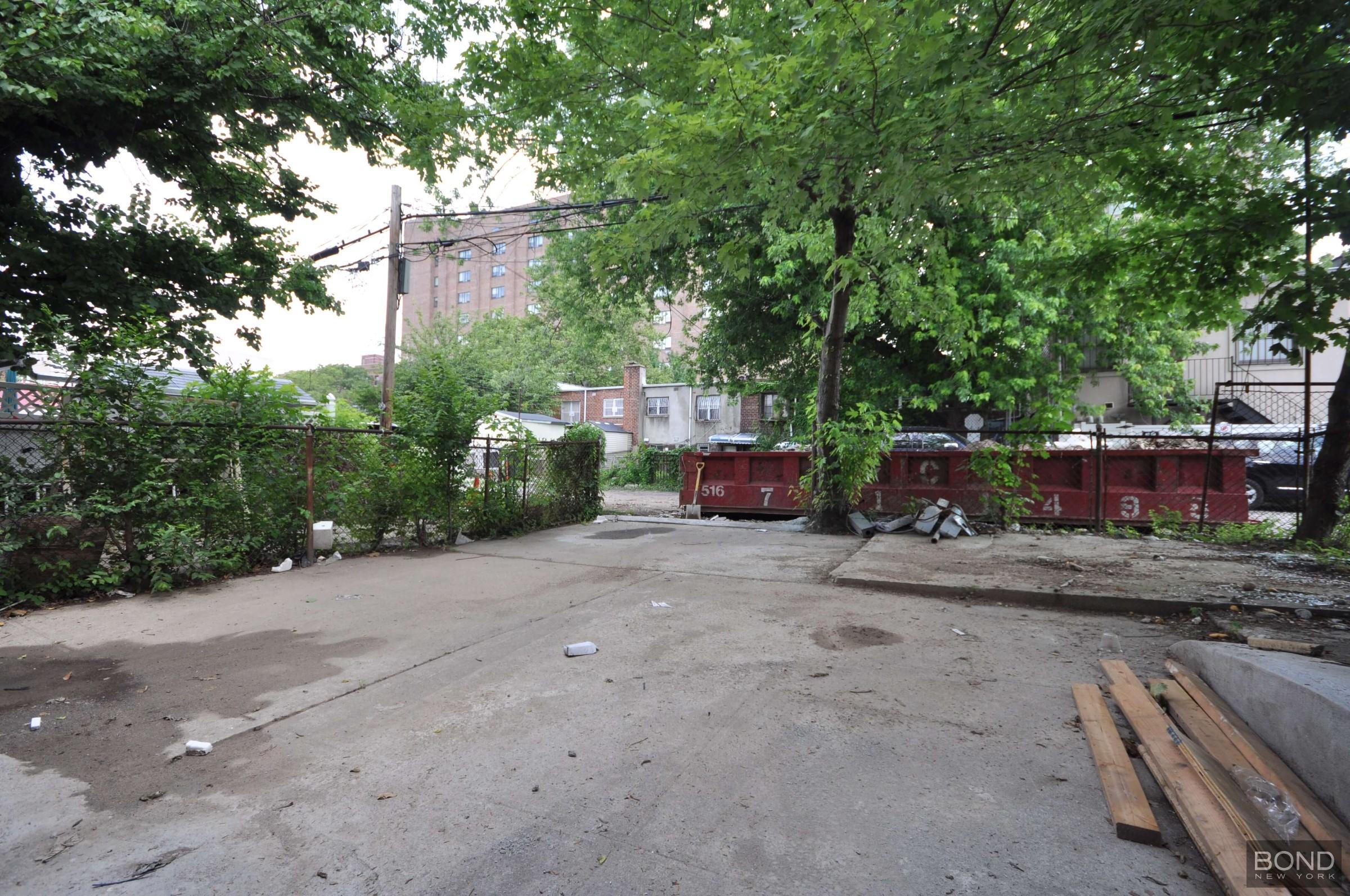 135 E 46th Street 1