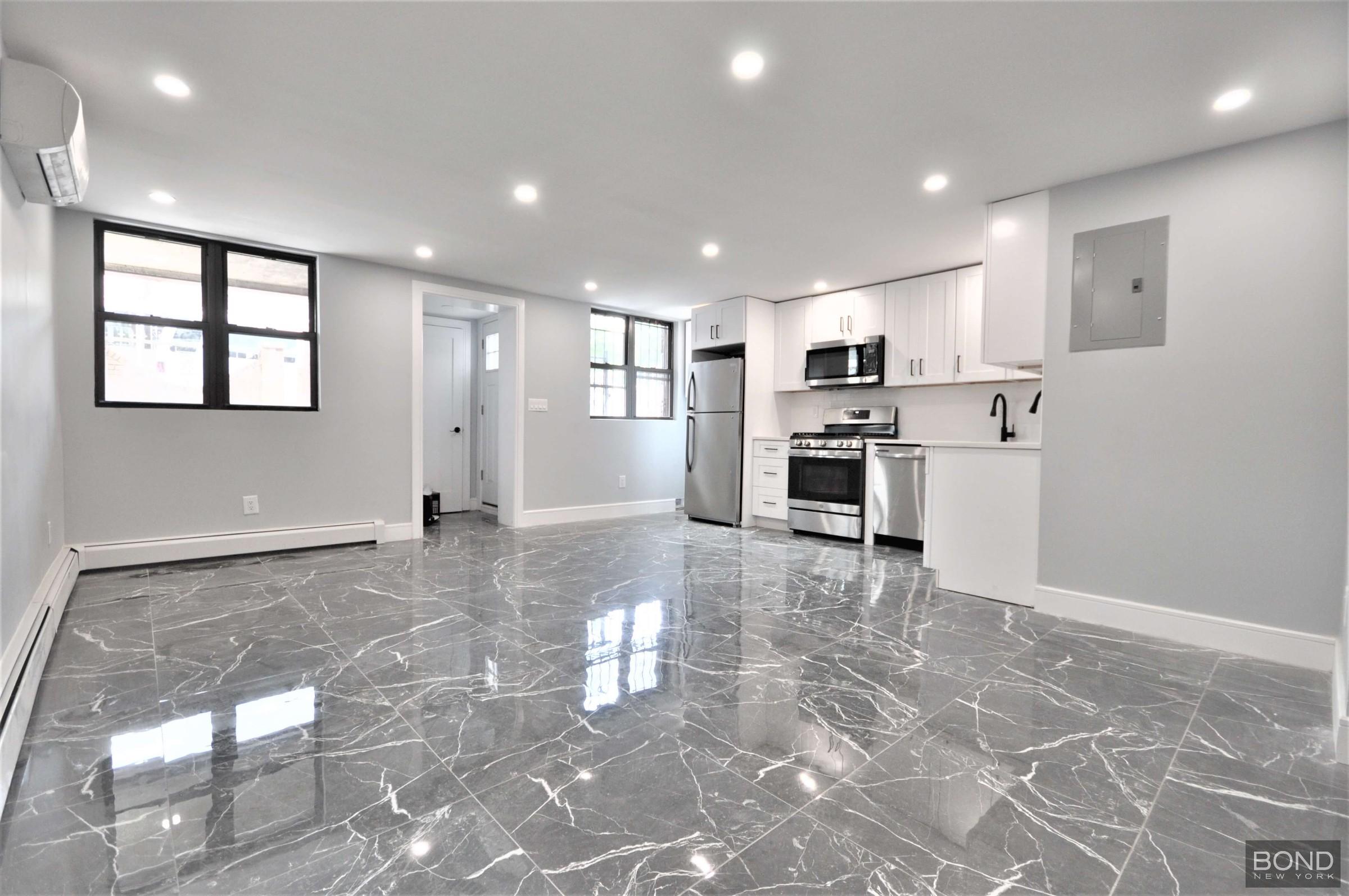135 E 46th Street 1