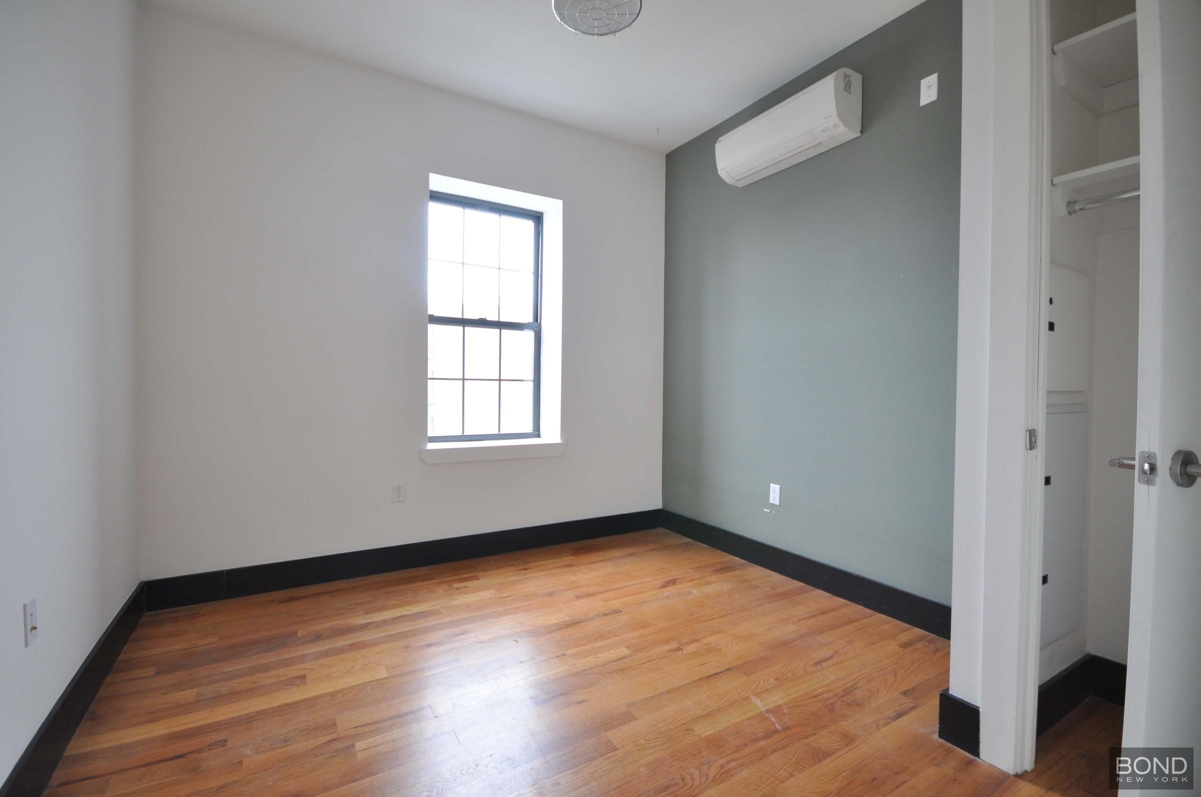 298 Humboldt Street 2R